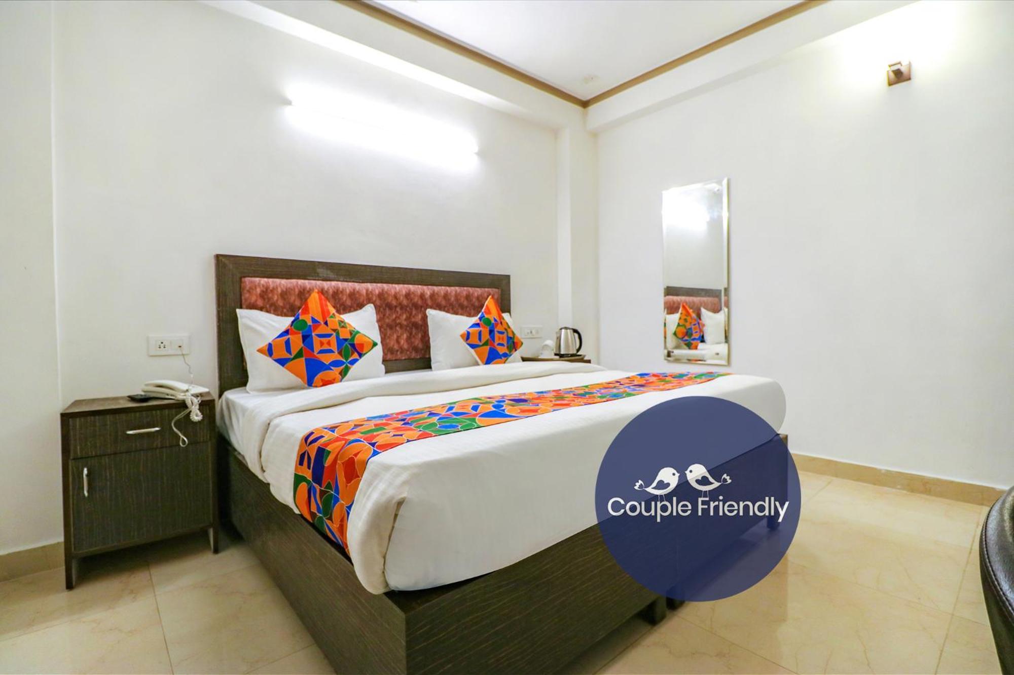 Hotel Fabexpress Dolphin International Near Delhi Airport Nuova Delhi Esterno foto